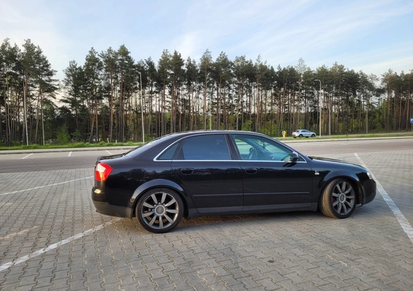 Audi A4 cena 13900 przebieg: 254000, rok produkcji 2001 z Staszów małe 211